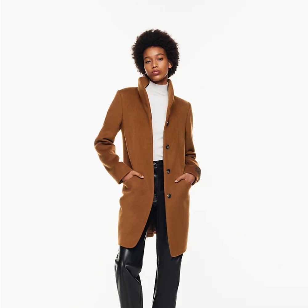 Aritzia / Babaton Cacoon Jacket XS - cigar colour